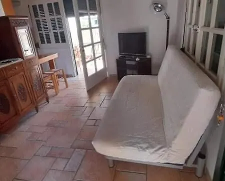 Soile Georgia-house * Loutra Edipsou (Evia)